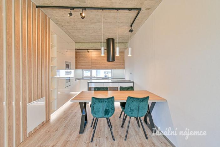 Pronájem rodinného domu, Olomouc - Hodolany, Mačákova, 118 m2