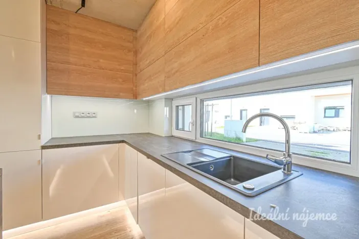 Pronájem bytu 4+kk, Olomouc - Hodolany, Mačákova, 118 m2