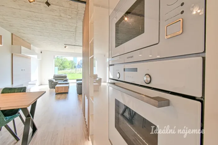 Pronájem bytu 4+kk, Olomouc - Hodolany, Mačákova, 118 m2