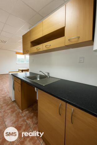 Prodej komerční nemovitosti, Krnov - Krásné Loučky, Krásné Loučky, 200 m2