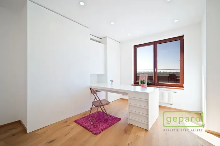 Prodej bytu 5+kk, Praha, Na Dvorcích, 289 m2