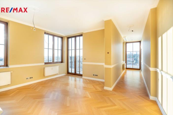 Prodej bytu 4+kk, Karlovy Vary, Svahová, 393 m2