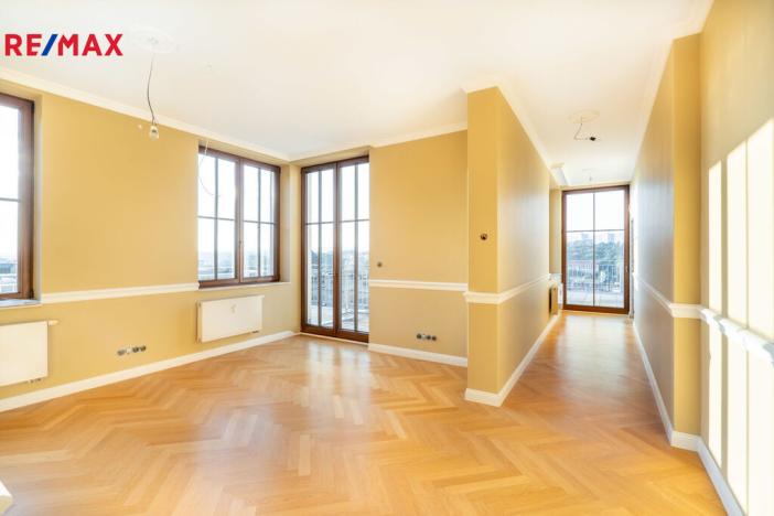 Prodej bytu 4+kk, Karlovy Vary, Svahová, 393 m2