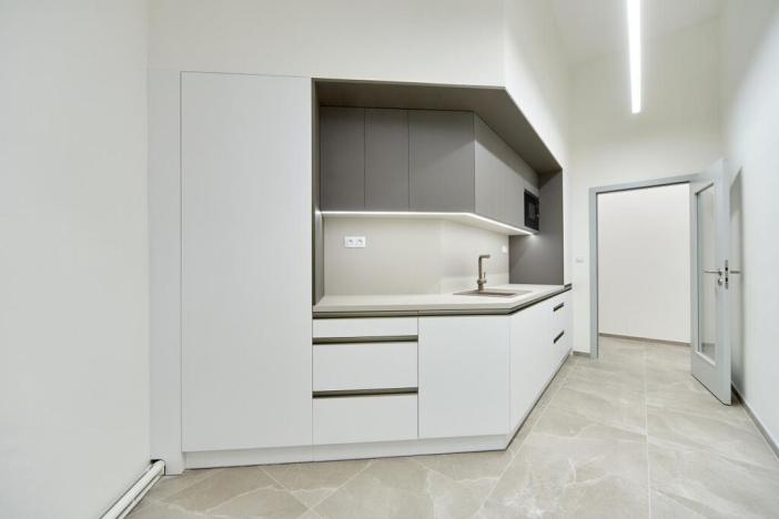 Pronájem kanceláře, Brno, Jánská, 61 m2