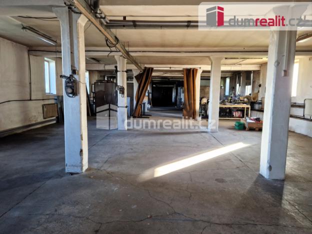 Pronájem výrobních prostor, Kaplice - Blansko, 1500 m2