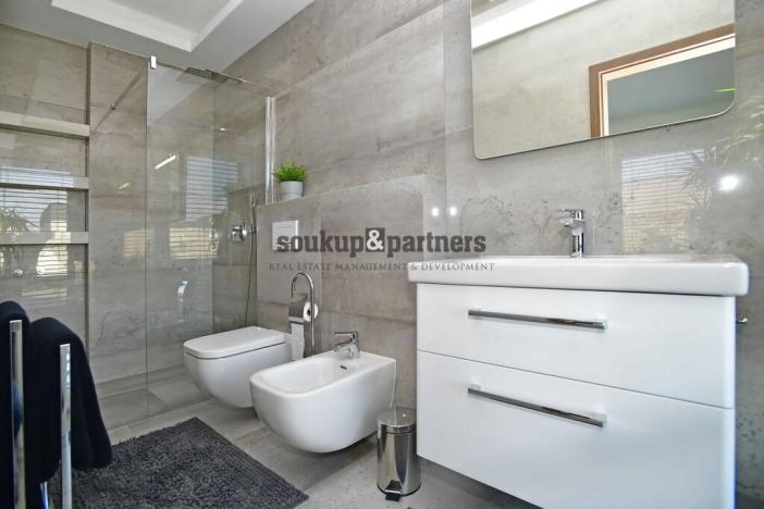 Prodej rodinného domu, Vysoký Újezd, V Hlinišťatech, 220 m2