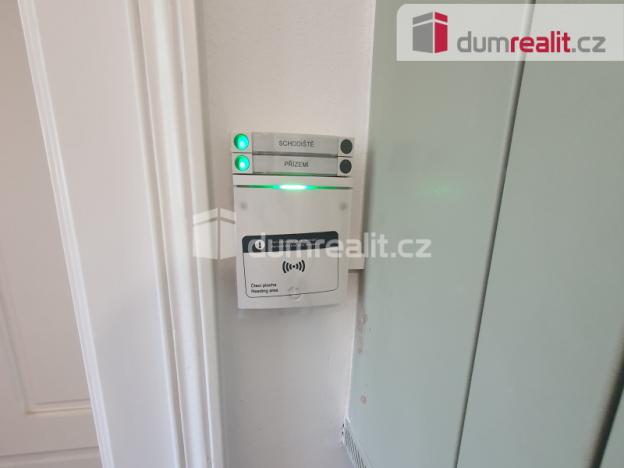 Pronájem komerční nemovitosti, Ostrava - Přívoz, Fügnerova, 56 m2