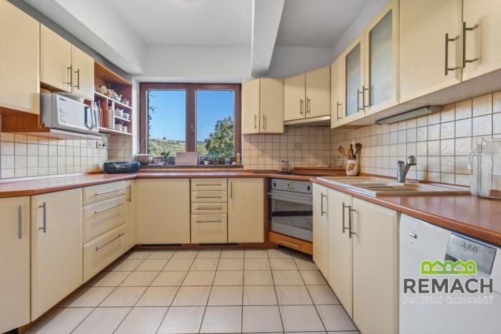 Prodej rodinného domu, Strání, nám. P. St. Spáčila, 500 m2