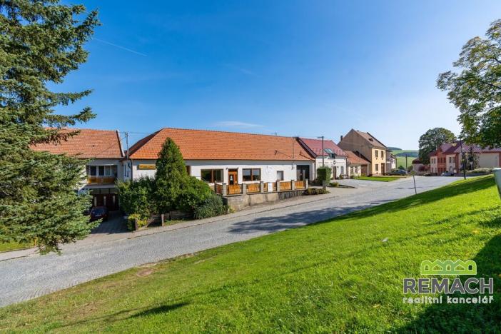 Prodej rodinného domu, Strání, nám. P. St. Spáčila, 500 m2