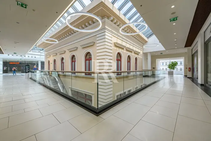 Pronájem ordinace, Liberec, nám. Soukenné, 45 m2