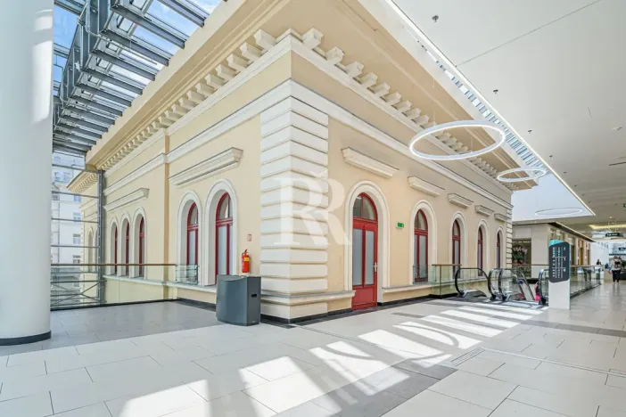 Pronájem ordinace, Liberec, nám. Soukenné, 45 m2