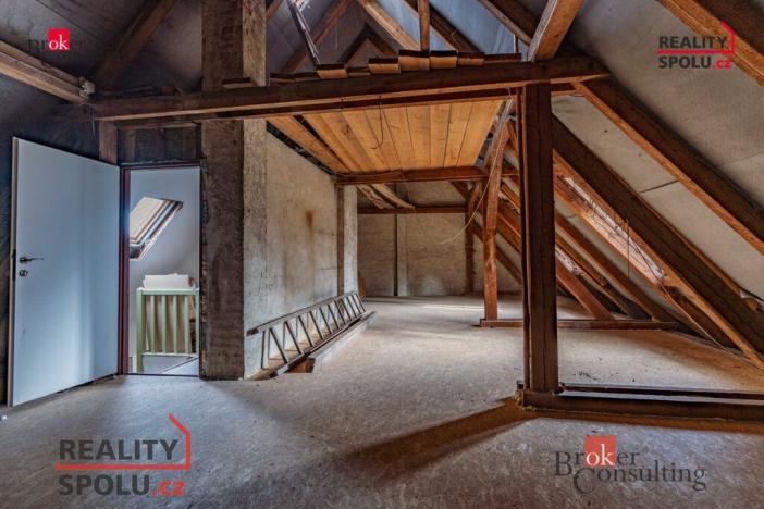 Prodej rodinného domu, Klenčí pod Čerchovem, 300 m2