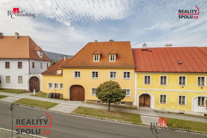 Prodej rodinného domu, Klenčí pod Čerchovem, 300 m2