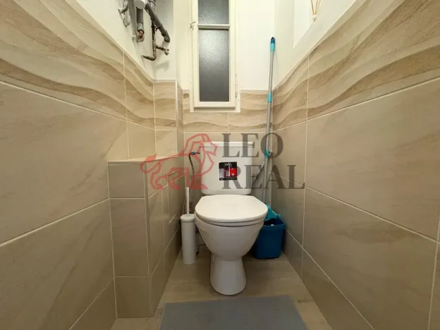 Pronájem bytu 1+kk, Praha - Vršovice, 28. pluku, 43 m2