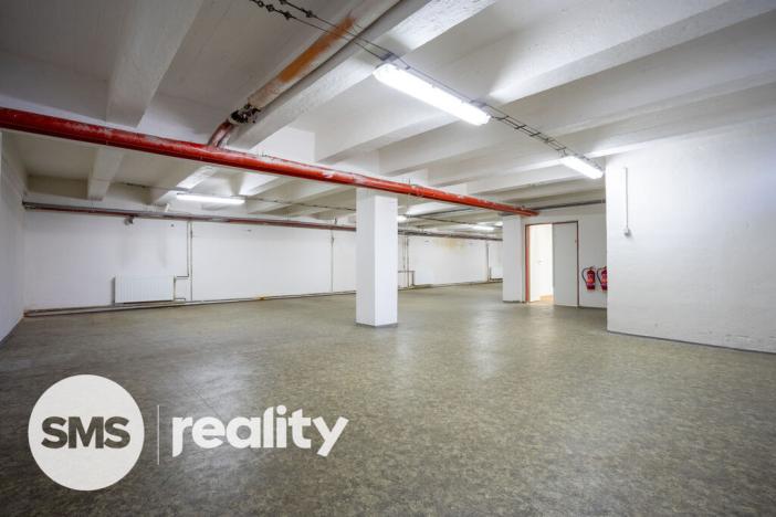 Pronájem skladu, Krnov, Revoluční, 1 m2