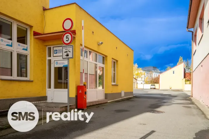 Pronájem skladu, Krnov, Revoluční, 1 m2