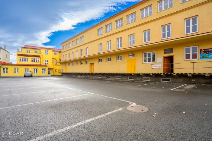 Pronájem skladu, Krnov, Revoluční, 229 m2