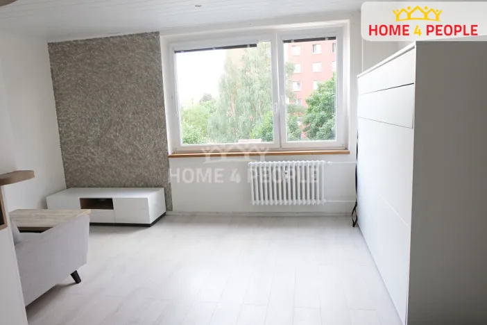 Pronájem bytu 1+kk, Brno - Židenice, Valtická, 30 m2