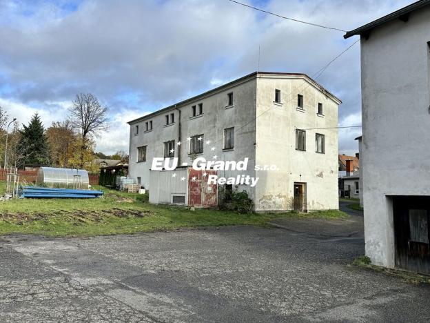 Prodej obchodního prostoru, Varnsdorf, Dvořákova, 3045 m2