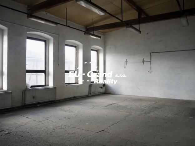 Prodej obchodního prostoru, Varnsdorf, Dvořákova, 3045 m2