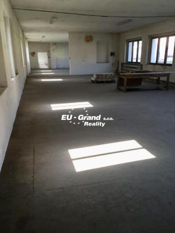 Prodej obchodního prostoru, Varnsdorf, Dvořákova, 3045 m2