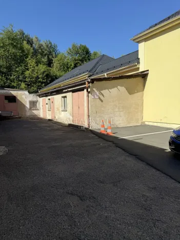 Prodej výrobních prostor, Karlovy Vary - Dvory, Chebská, 360 m2