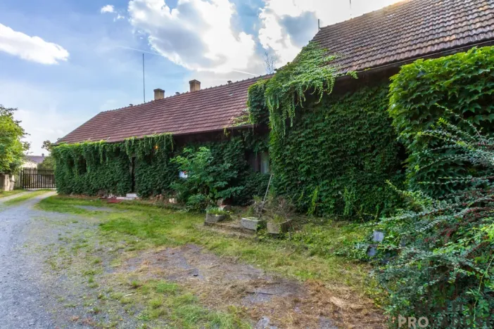 Prodej zemědělské usedlosti, Stochov, Okružní, 819 m2