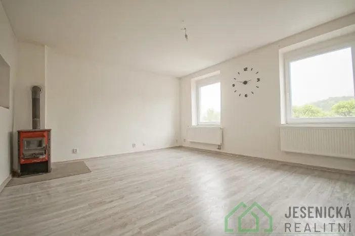 Pronájem bytu 1+1, Vápenná, 42 m2