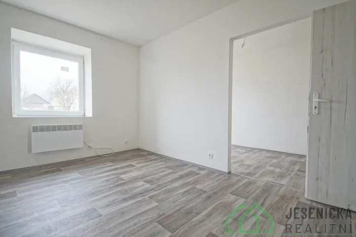 Pronájem bytu 1+1, Vápenná, 42 m2