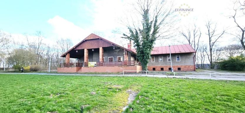 Prodej obchodního prostoru, Kralupy nad Vltavou, Hostivítova, 485 m2