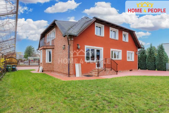 Prodej rodinného domu, Praha - Březiněves, Na hlavní, 370 m2