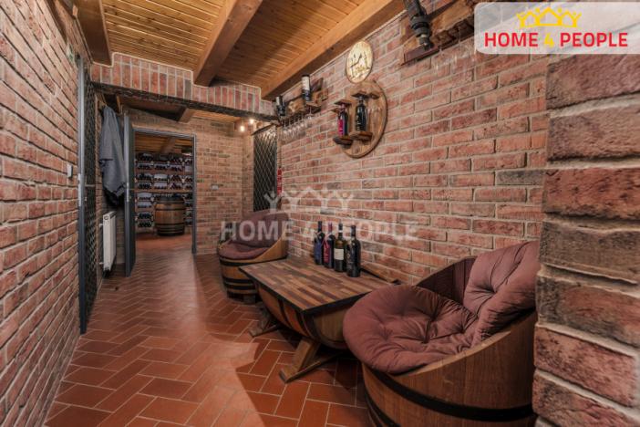 Prodej komerční nemovitosti, Praha - Březiněves, Na hlavní, 370 m2