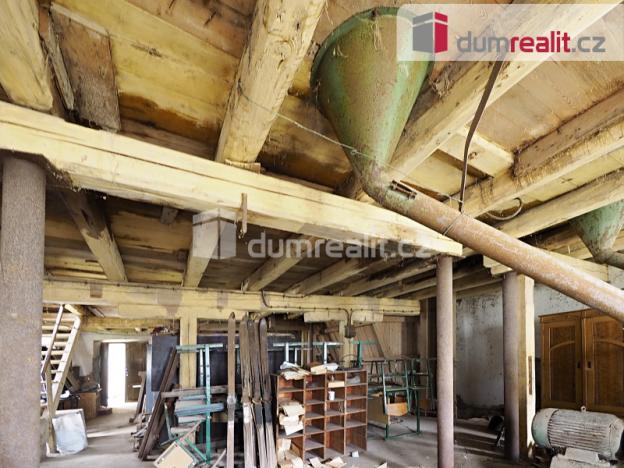 Prodej výrobních prostor, Mšeno, Boleslavská, 2000 m2