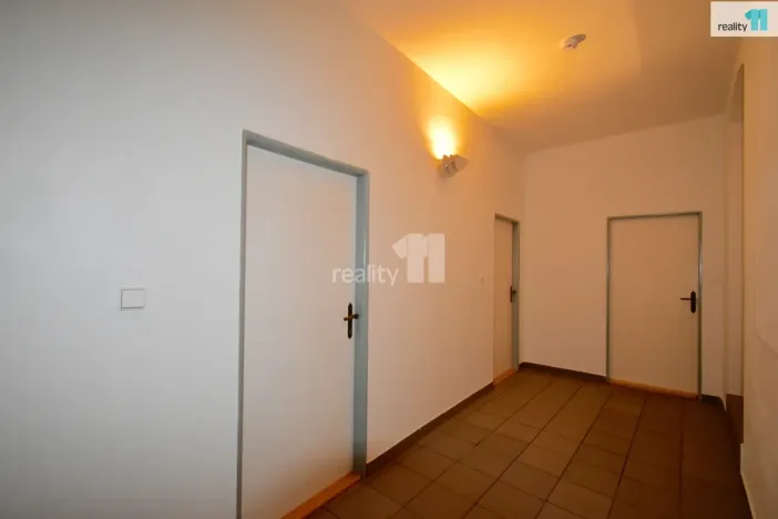 Pronájem kanceláře, Náchod, Masarykovo náměstí, 25 m2