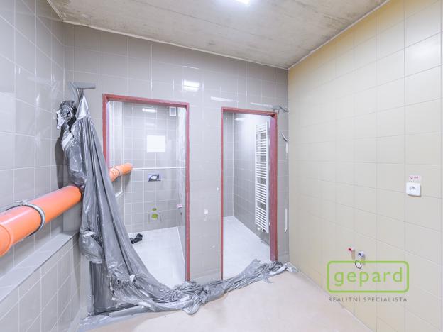 Prodej obchodního prostoru, České Budějovice, Dr. Bureše, 1032 m2