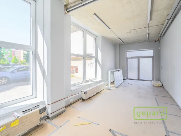 Prodej obchodního prostoru, České Budějovice, Dr. Bureše, 1032 m2