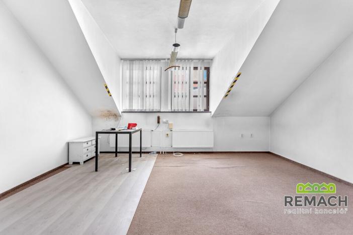 Pronájem obchodního prostoru, Uherské Hradiště, Šromova, 125 m2