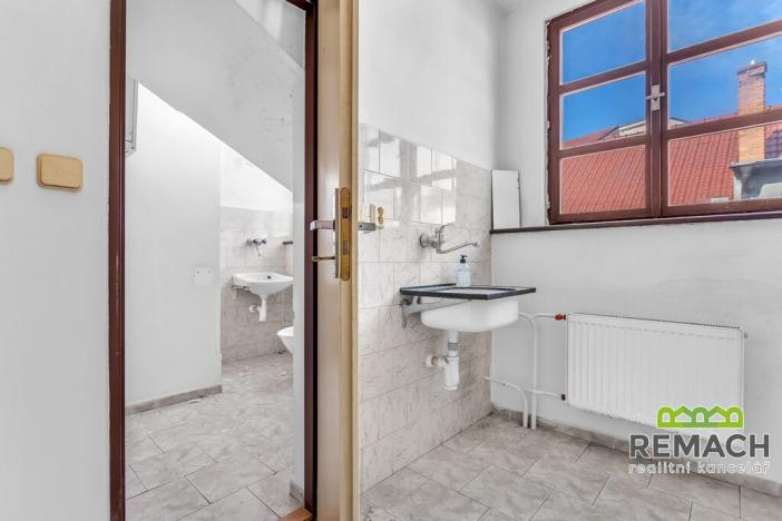 Pronájem obchodního prostoru, Uherské Hradiště, Šromova, 125 m2