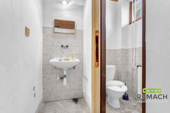 Pronájem obchodního prostoru, Uherské Hradiště, Šromova, 125 m2