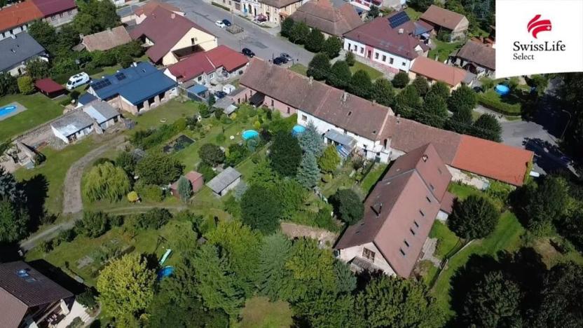 Prodej rodinného domu, Choltice, nám.Sv.Trojice, 174 m2