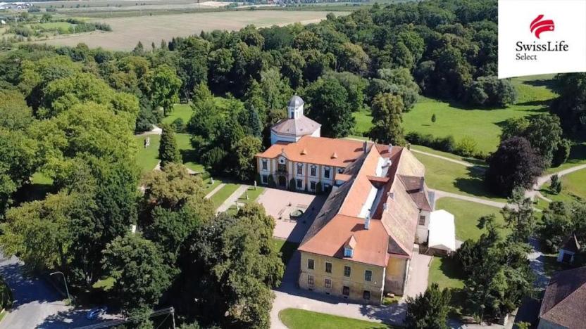 Prodej rodinného domu, Choltice, nám.Sv.Trojice, 174 m2