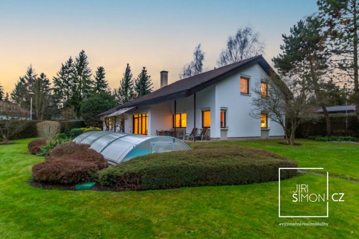 Prodej rodinného domu, Kamenice, Kruhová, 271 m2