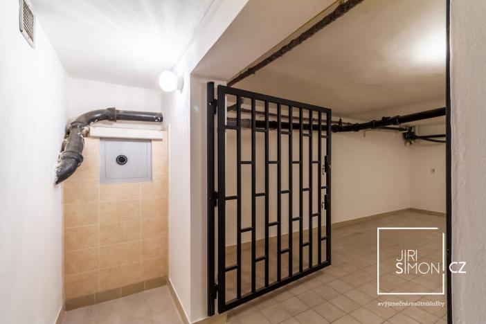 Prodej rodinného domu, Kamenice, Kruhová, 271 m2