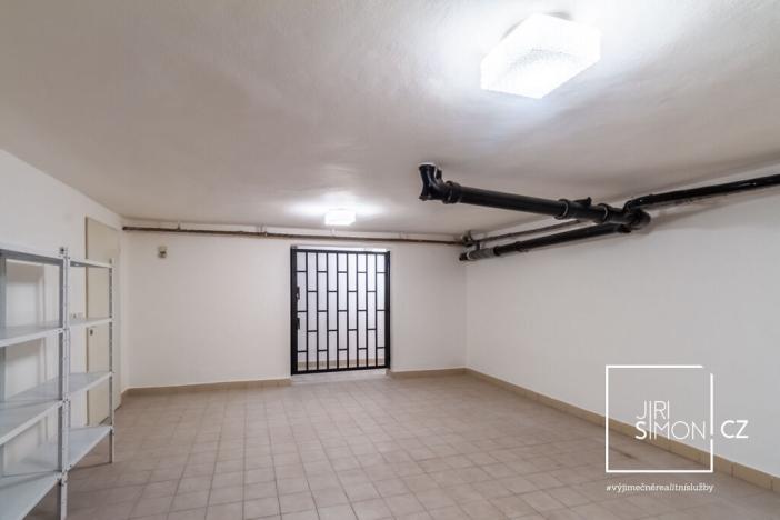 Prodej rodinného domu, Kamenice, Kruhová, 271 m2