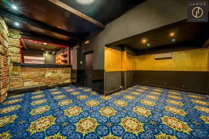 Prodej obchodního prostoru, Petrovice, 450 m2