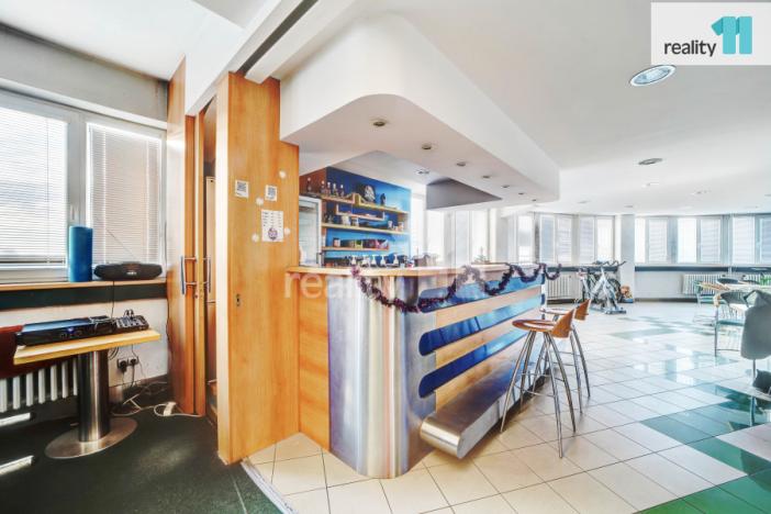 Prodej komerční nemovitosti, Napajedla, 2. května, 4196 m2