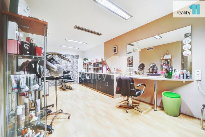 Prodej komerční nemovitosti, Napajedla, 2. května, 4196 m2