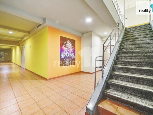 Prodej komerční nemovitosti, Napajedla, 2. května, 4196 m2