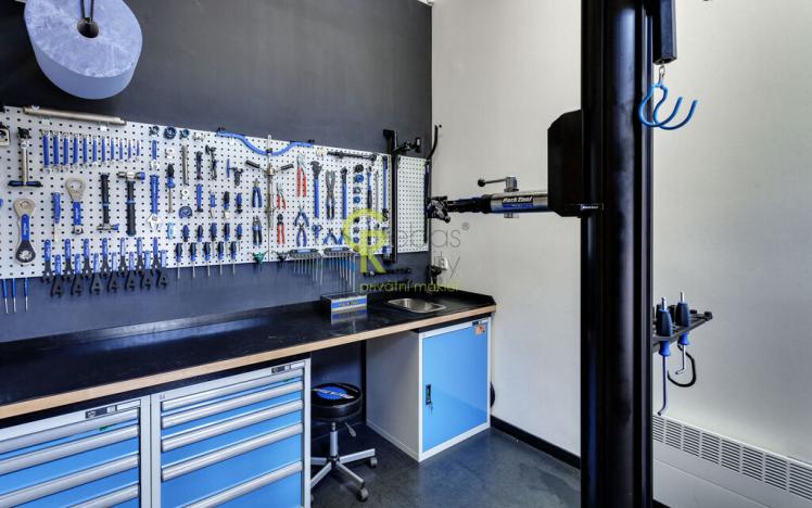 Prodej obchodního prostoru, Praha - Smíchov, Plzeňská, 70 m2