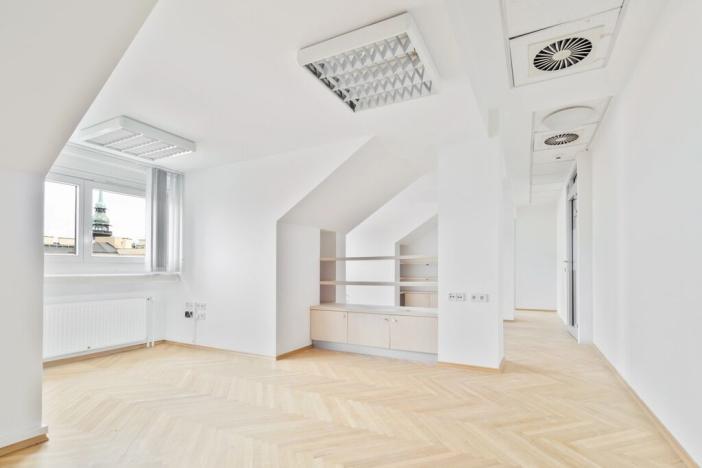 Pronájem kanceláře, Praha - Staré Město, Na příkopě, 130 m2